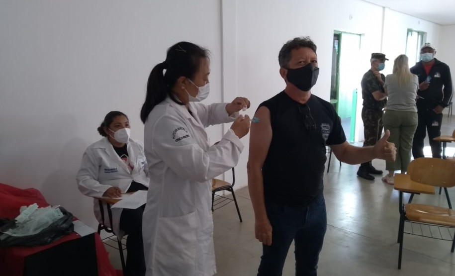 Policiais Civis do Paraná já estão sendo vacinados