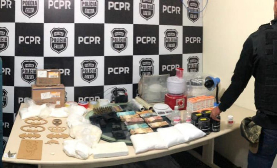PCPR descobre laboratório de drogas e prende envolvido com o crime organizado em Curitiba