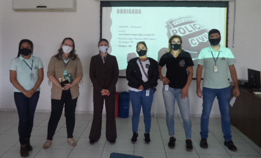 Envolvidos no evento posando para foto