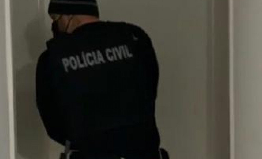 PCPR prende três mulheres e apreende armas em combate ao crime organizado em Curitiba 