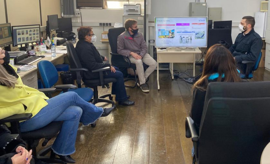 Envolvidos no evento em reunião