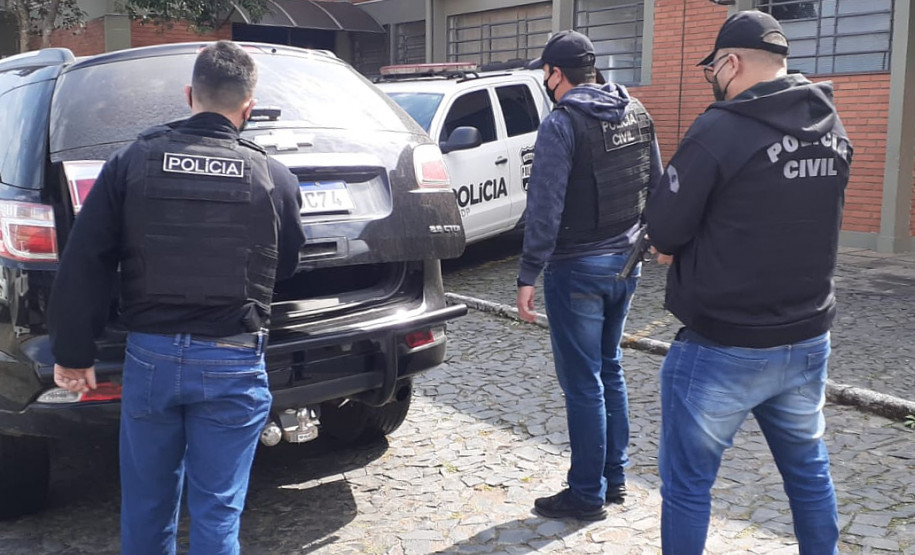 PCPR prende quatro pessoas durante Operação em Curitiba