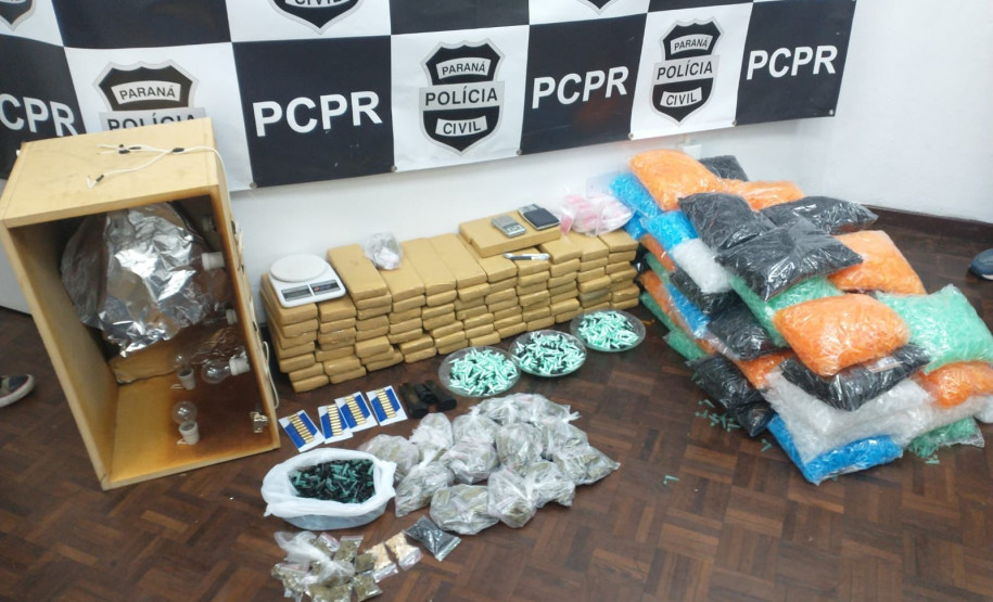 PCPR desmantela central de distribuição de drogas e prende duas mulheres na RMC