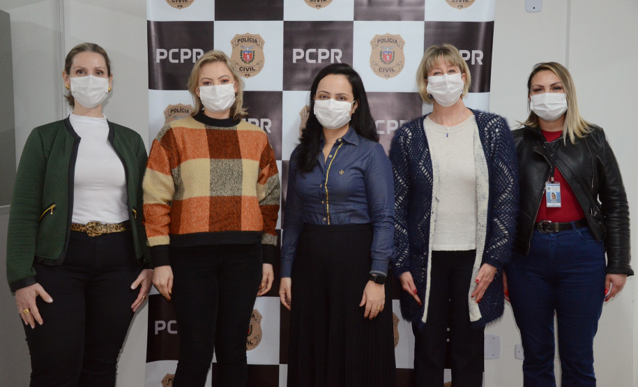 Participantes do projeto posando para foto