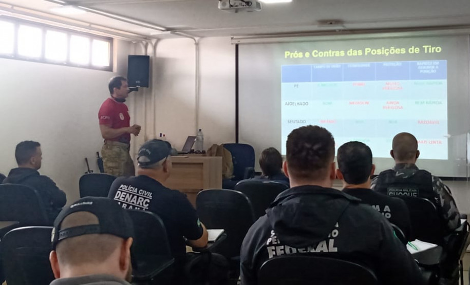 Participantes do curso reunidos