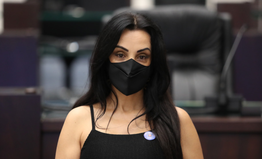 Policia civil aparece em foto