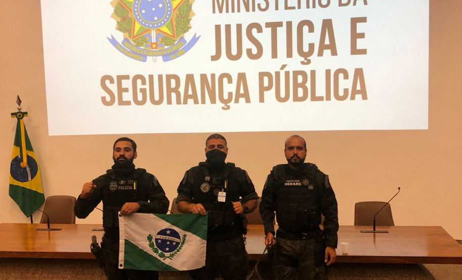 Policiais aparecem em formação do MJSP