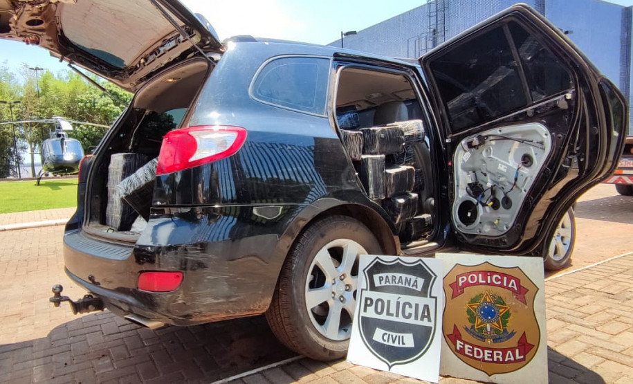 Veículo apreendido com as drogas