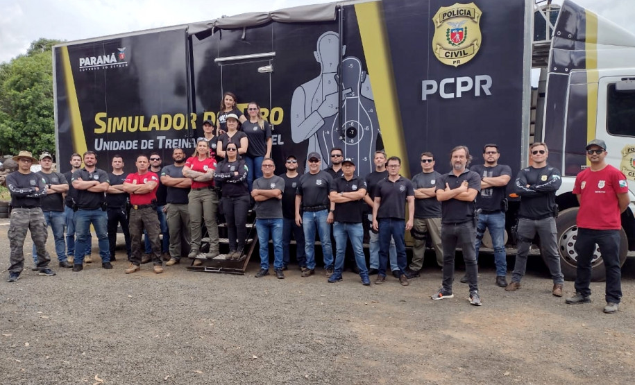 Participantes posando para foto