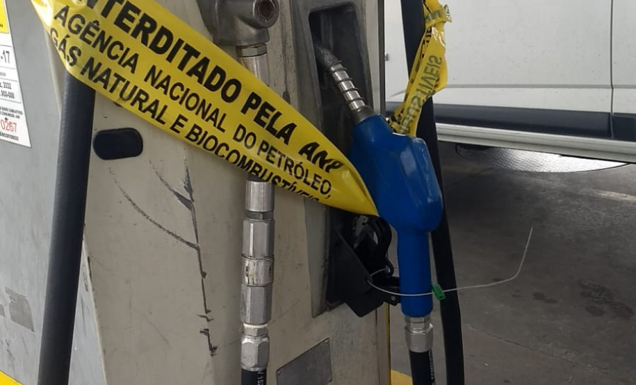 Bomba é lacrada em posto