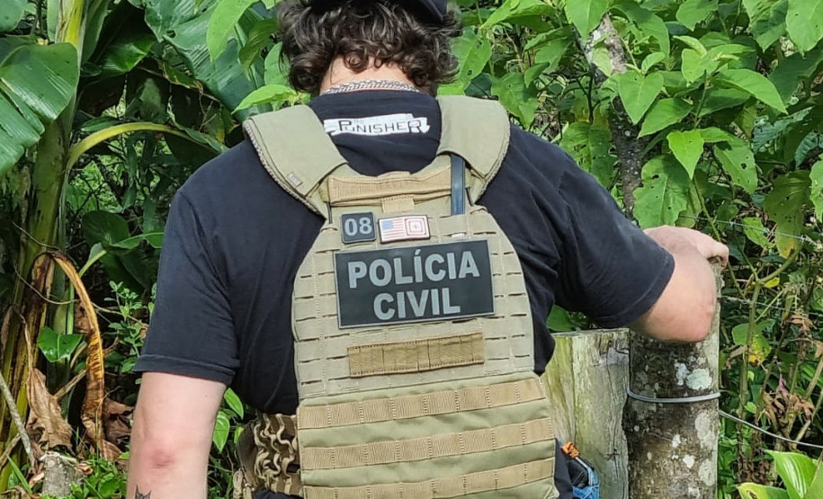 Policial civil em operação