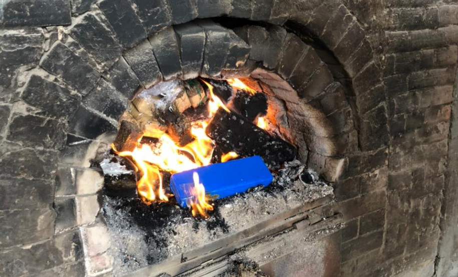 PCPR incinera cerca de meia tonelada de droga em Curitiba