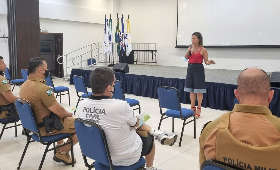 Policial civil no evento de abertura