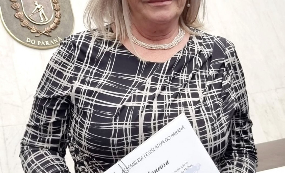 Policial civil recebe menção honrosa