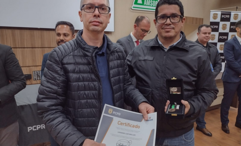 PCPR realiza entrega de medalhas para policiais civis em Francisco Beltrão