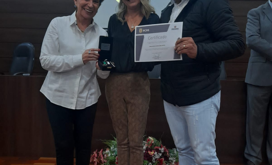 PCPR realiza entrega de medalhas para policiais civis em Ponta Grossa