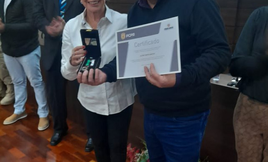 PCPR realiza entrega de medalhas para policiais civis em Ponta Grossa