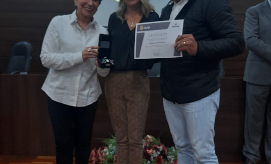 PCPR realiza entrega de medalhas para policiais civis em Ponta Grossa