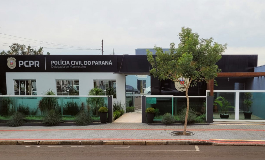 Fachada da delegacia de Marmeleiro