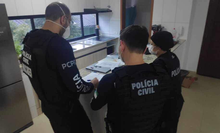 PCPR deflagra operação contra pirataria de livros digitais em Curitiba