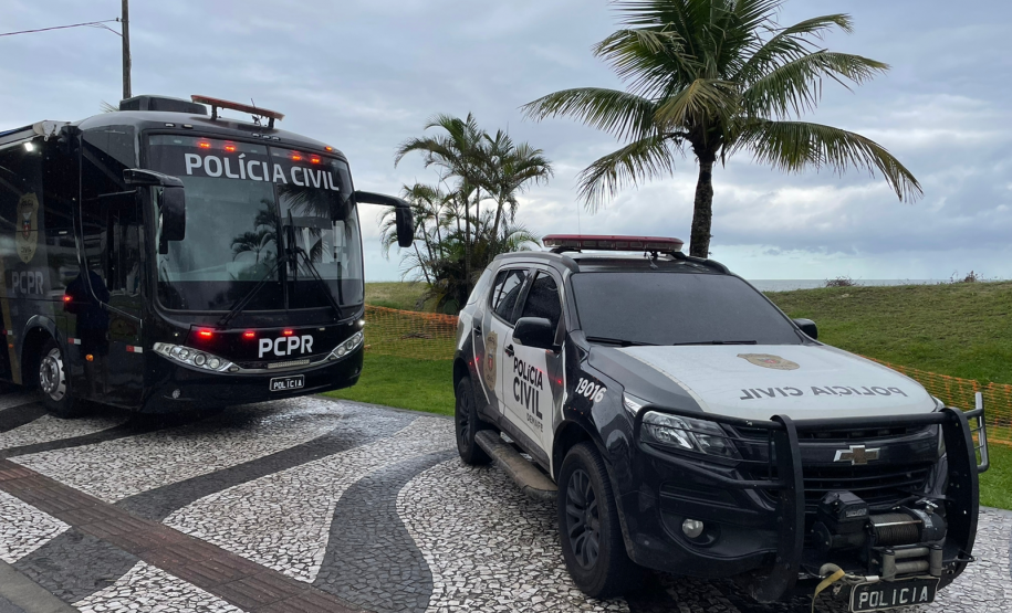 PCPR atende o público com Delegacia Móvel em Matinhos