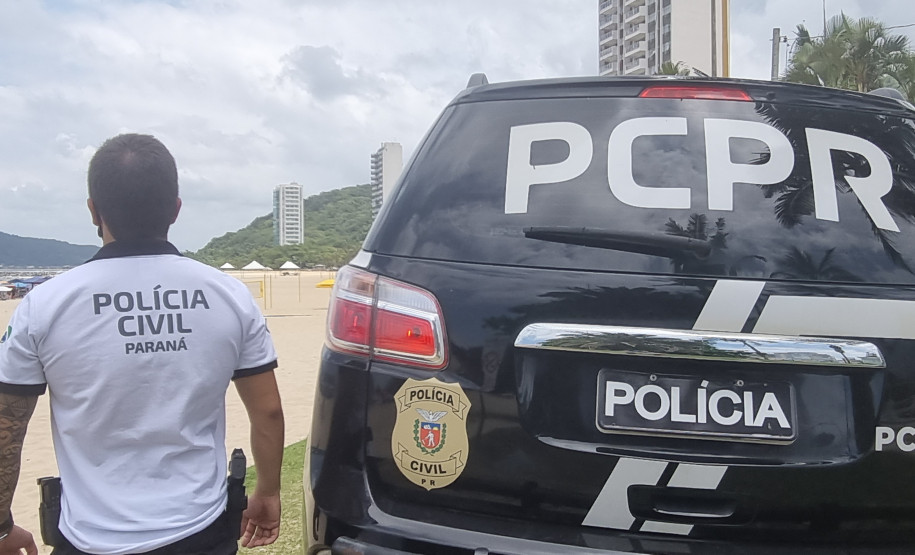 PCPR cumpre mandado de prisão de homem ao pedir informação para policiais em Matinhos