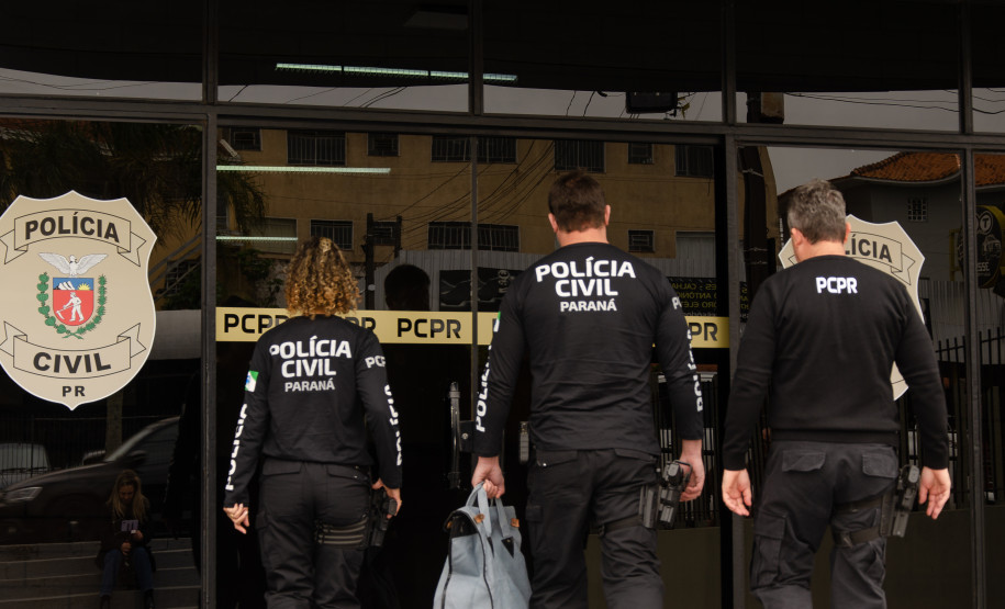 PCPR cumpre mandado de busca de apreeensão de suspeito por trafico de drogas em Manoel Ribas