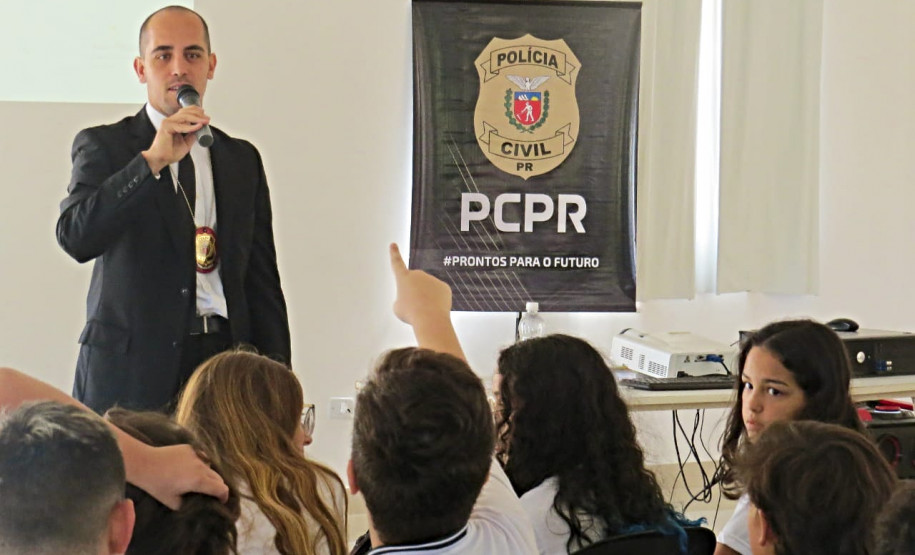 PCPR ministra palestra sobre crimes cibernéticos em Almirante Tamandaré