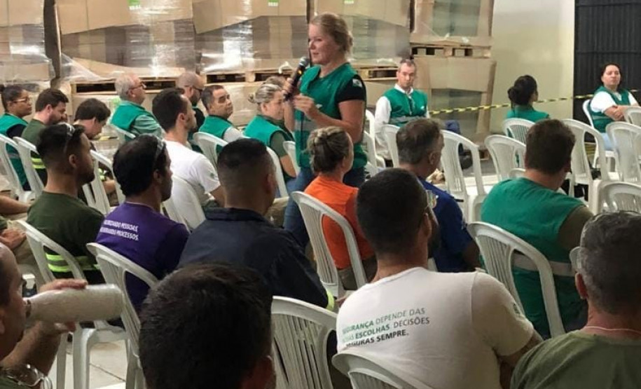 PCPR ministra palestra sobre violência doméstica em Rio Negro
