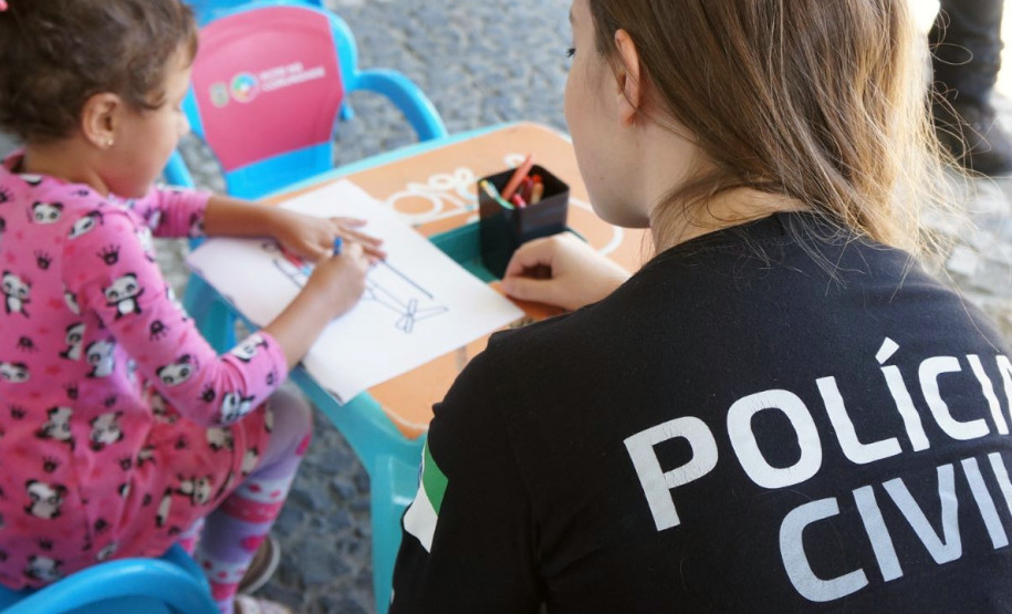 PCPR atende mais de 500 pessoas durante PCPR na Comunidade em Fazenda Rio Grande