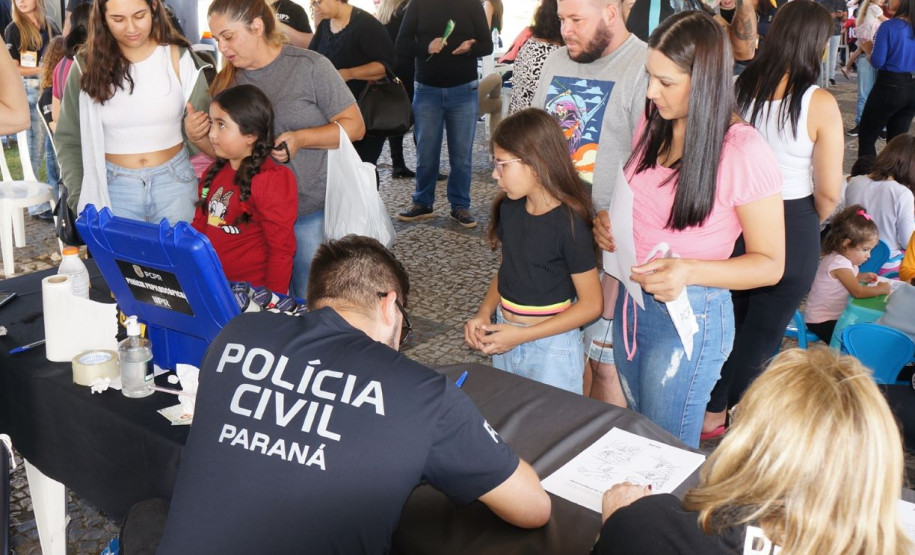 PCPR atende mais de 500 pessoas durante PCPR na Comunidade em Fazenda Rio Grande