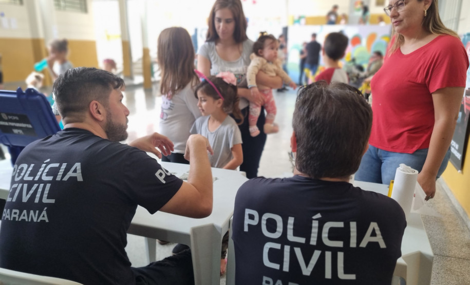 PCPR confecciona mais de 400 carteiras de identidade durante PCPR na Comunidade em Colombo