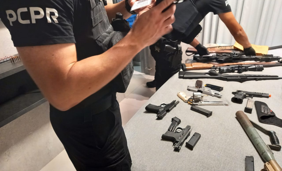 PCPR, PF e Receita Federal prendem 29 pessoas em operação contra organização criminosa ligada ao tráfico internacional de drogas