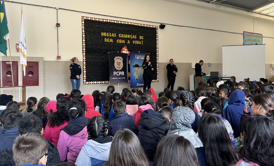 PCPR na comunidade atende 350 crianças em escolas de Ponta Grossa