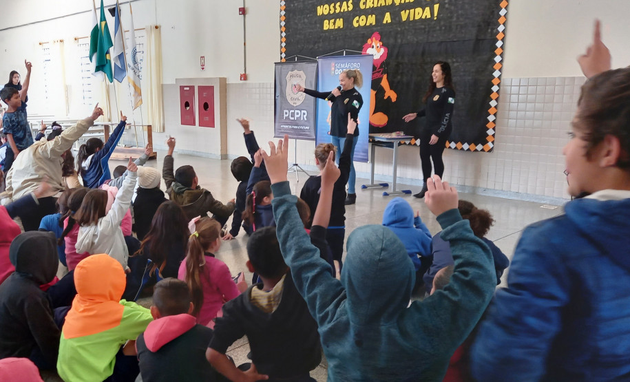 PCPR na comunidade atende 350 crianças em escolas de Ponta Grossa