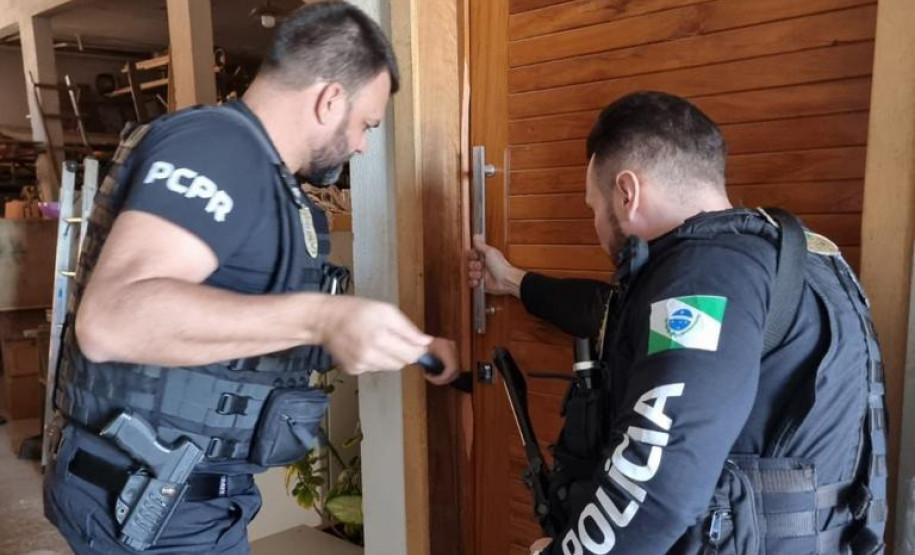 PCPR prende homem em flagrante por posse irregular de arma de fogo e apreende 135 munições em Umuarama