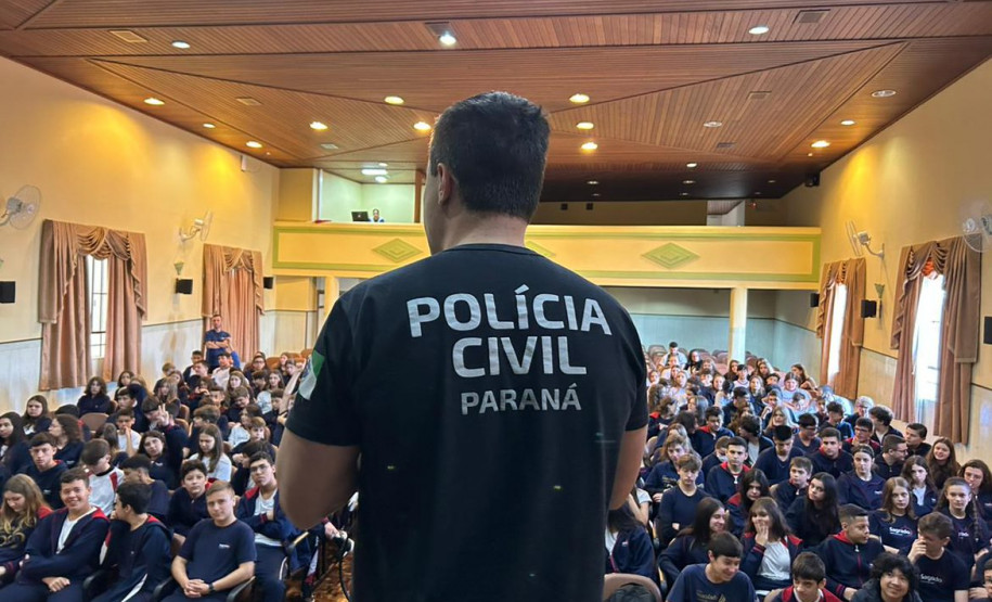 PCPR orienta 450 adolescentes sobre crimes virtuais em Santa Felicidade