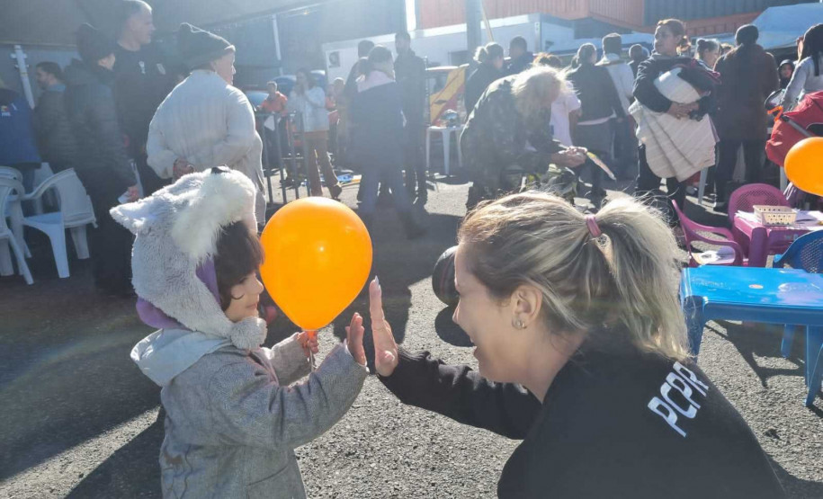 PCPR na Comunidade atende cerca de mil pessoas no bairro Parolin