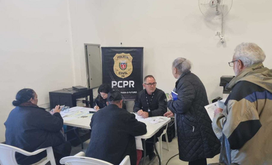 PCPR na Comunidade atende cerca de mil pessoas no bairro Parolin