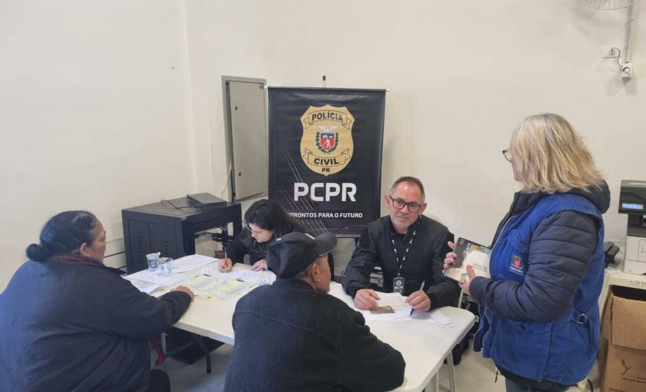 PCPR na Comunidade atende cerca de mil pessoas no bairro Parolin