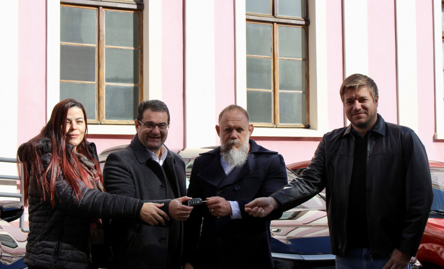 PCPR recebe novas viaturas para a capital e interior