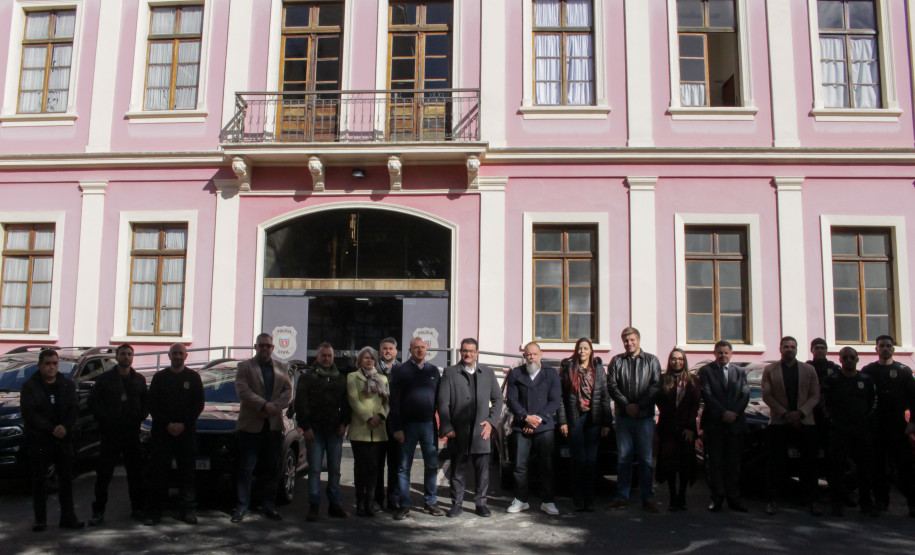 PCPR recebe novas viaturas para a capital e interior