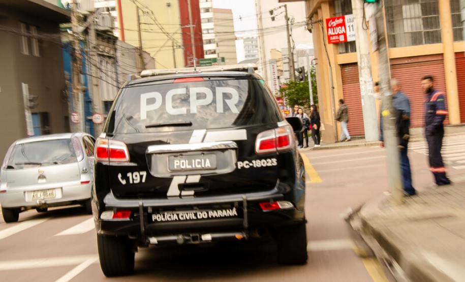 PCPR prende em flagrante homem por venda de produtos impróprios para consumo em Curitiba