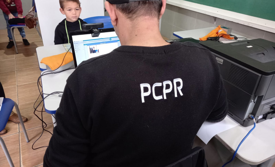 PCPR na Comunidade atende mais de 300 pessoas em Rio Branco do Sul