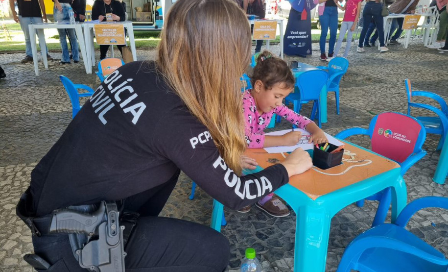 PCPR na Comunidade oferece serviços de polícia judiciária em Jacarezinho
