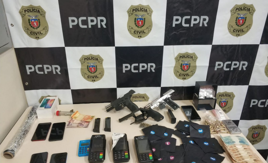 PCPR e PMPR prendem três homens por tráfico de drogas e posse ilegal de arma de fogo em Telêmaco Borba