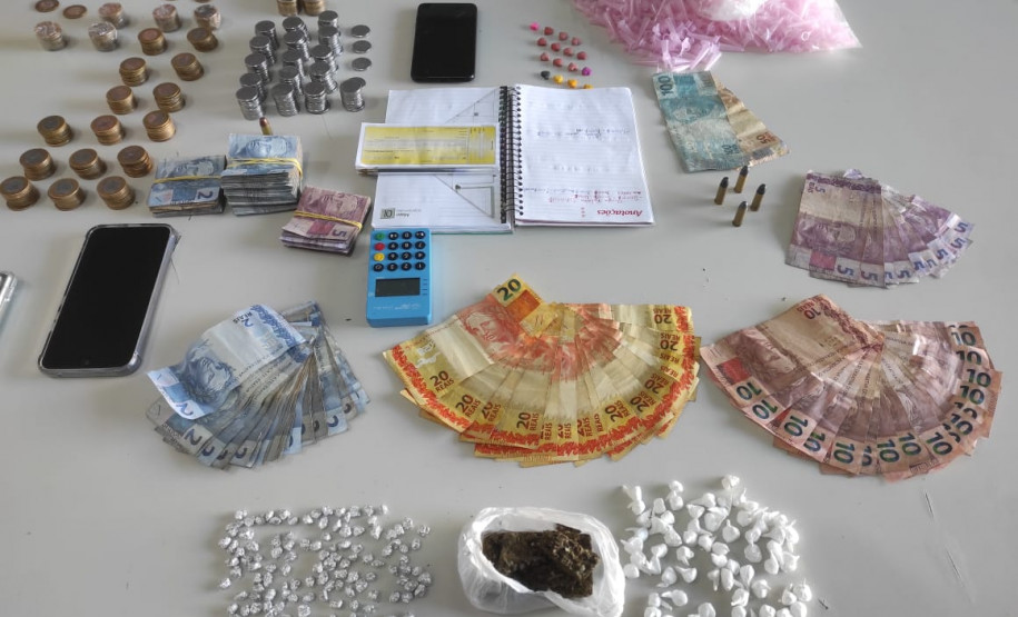 PCPR prende em flagrante dois homens por tráfico de drogas e apreende entorpecentes na RMC