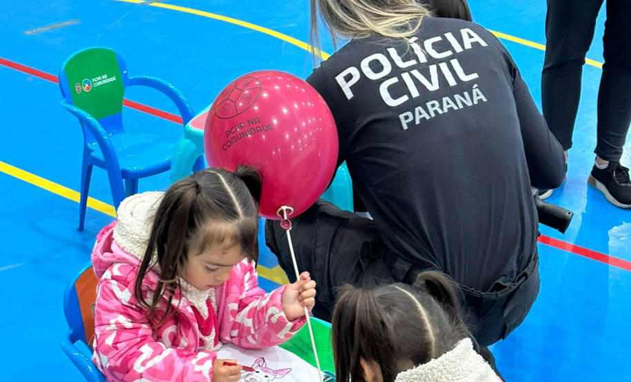 PCPR na Comunidade atende mais de 400 pessoas no bairro Cajuru em Curitiba