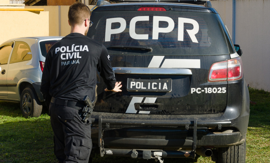 PCPR prende duas pessoas por tráfico de drogas em Piraquara
