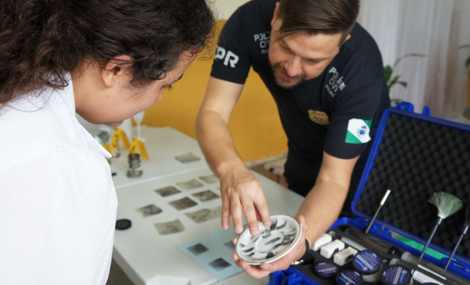 PCPR na Comunidade oferece serviços de polícia judiciária em escolas de Ponta Grossa